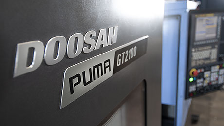 DOOSAN Puma, macchina CNC: torneria meccanica di precisione a Suzzara
